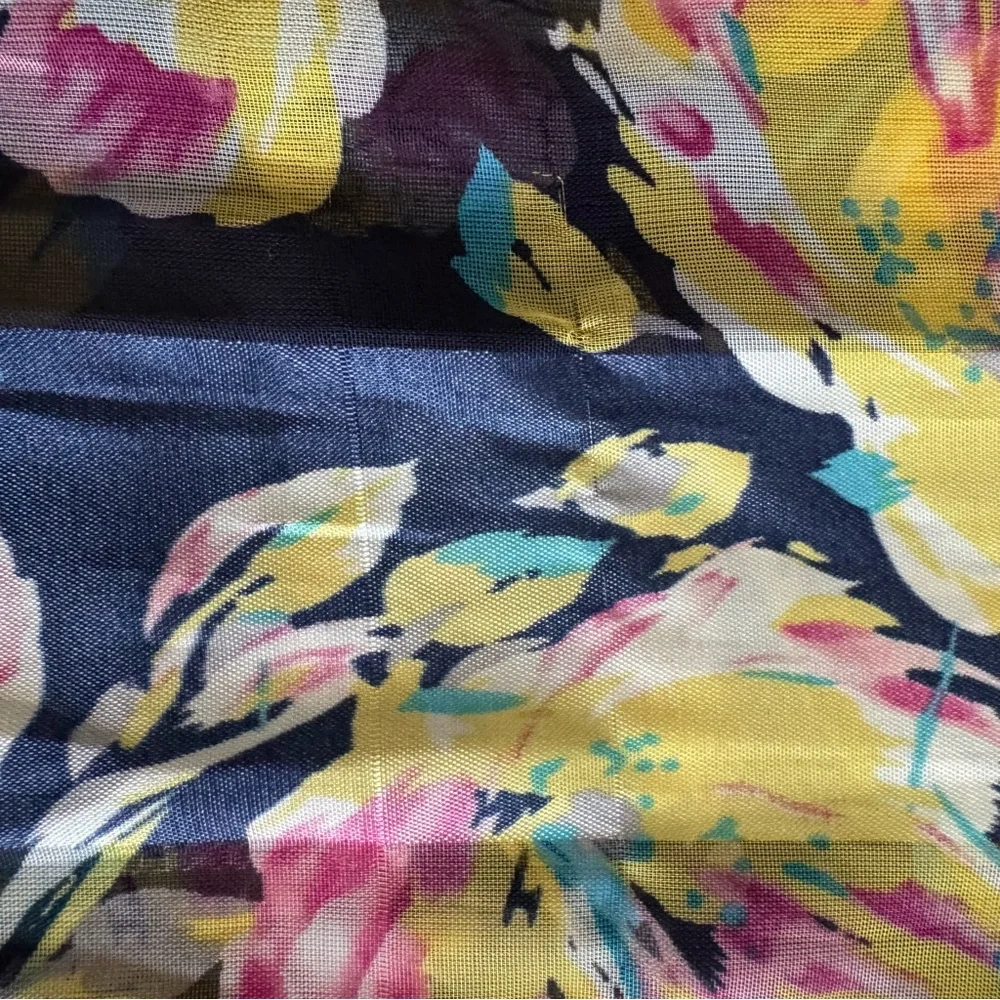 🎈 2/$5 🎈 Vintage Floral Scarf in Navy, Yellow & Pink